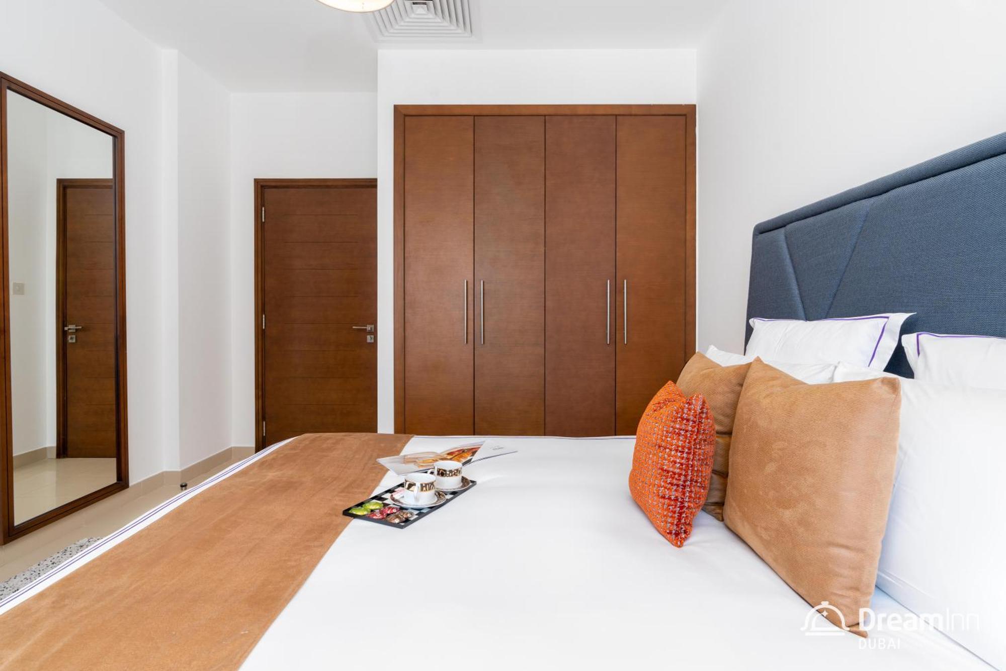 Dream Inn Apartments- West Wharf Tower Canal View ดูไบ ภายนอก รูปภาพ